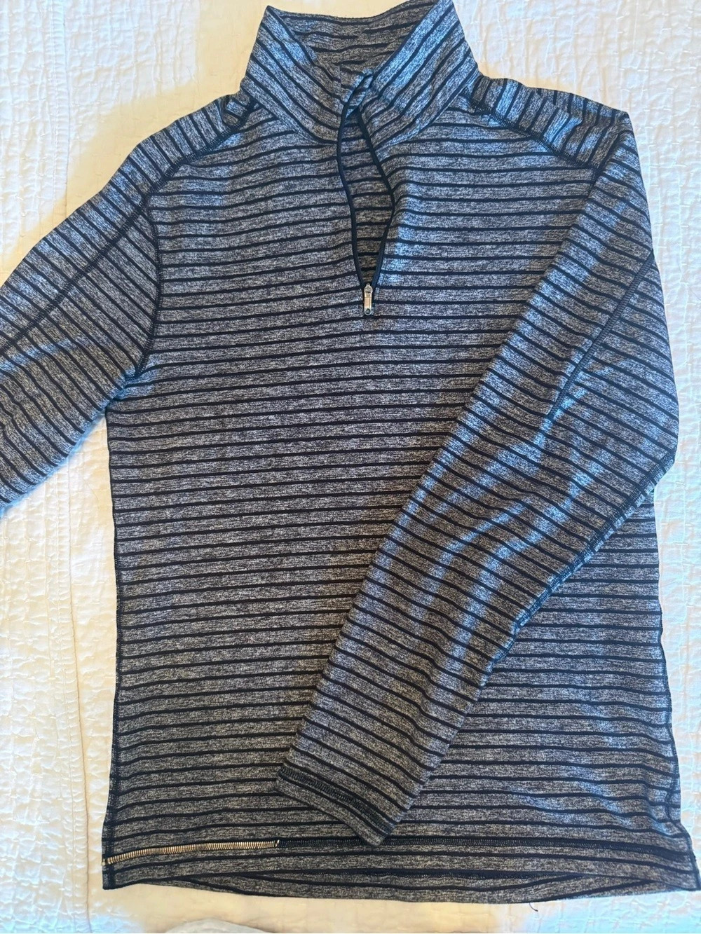 Lululemon Men’s Medium Grey Black Striped 1/4 Zip Pullover